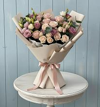 Букет цветов из:  Розы и Лизиантусы в Лебедяни
