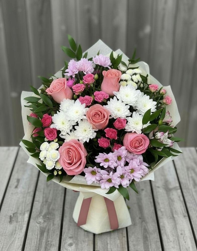 Букет цветов из: Альстромерии, Гвоздики, Розы и Хризантемы в Лебедяни