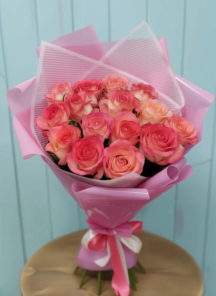 Букет 15 Розовых роз Равель в Лебедяни