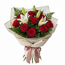 Букет цветов из:  Лилии и Розы в Лебедяни