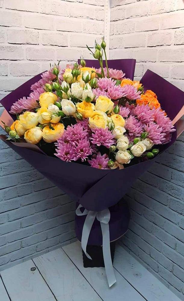 Букет цветов из: Хризантемы и Розы в Лебедяни