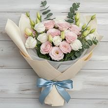 Букет цветов из:  Лизиантусы в Лебедяни
