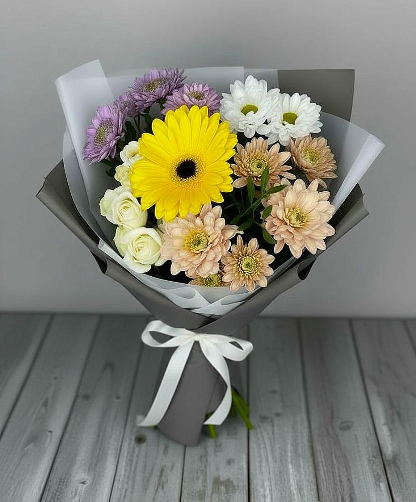 Букет цветов из: Розы, Герберы и Хризантемы в Лебедяни