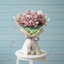 Букет цветов из:  Орхидеи и Розы в Лебедяни