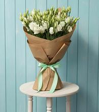 Букет цветов из:  Лизиантусы в Лебедяни