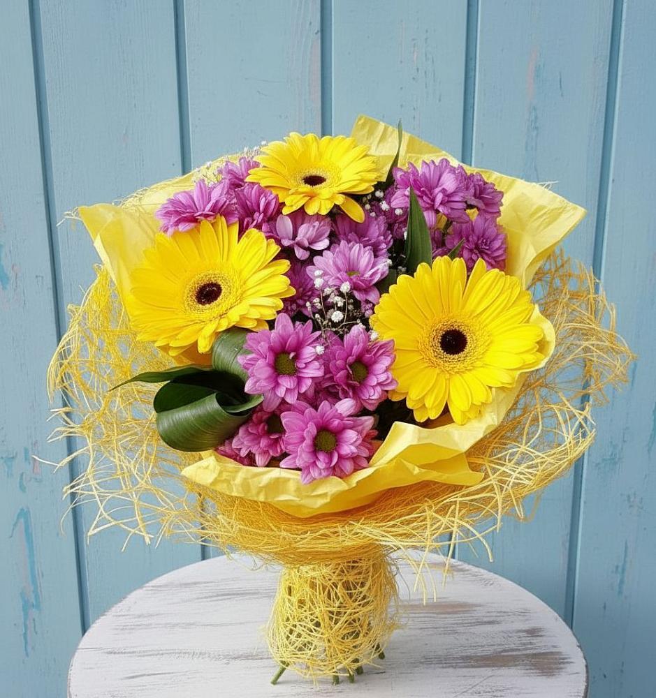 Букет цветов из: Хризантемы и Герберы в Лебедяни