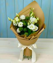 Букет цветов из:  Хризантемы и Лизиантусы в Лебедяни