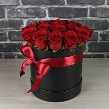 Цветочная композиция из Розы в шляпной коробке #REPLACE_PRED# Лебедяни