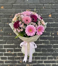 Букет цветов из:  Герберы и Хризантемы #REPLACE_PRED# Лебедяни