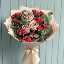 Букет цветов из:  Гвоздики и Розы в Лебедяни